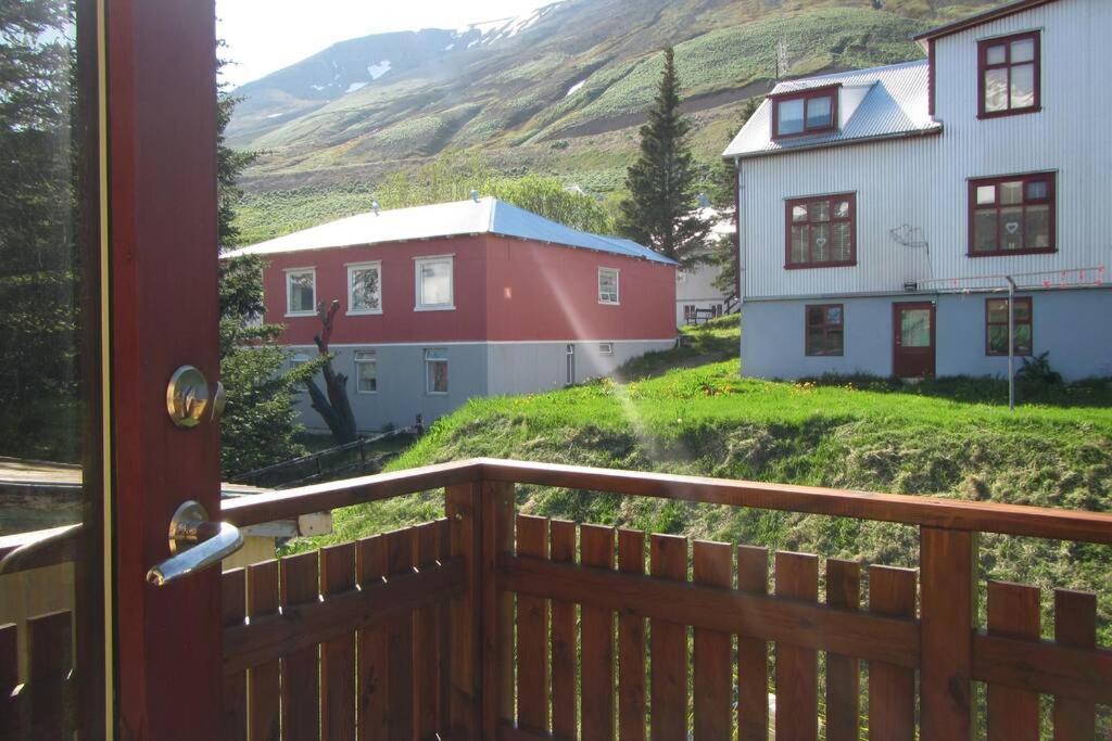 House With A Warm Soul In North Iceland Siglufjordur Eksteriør billede
